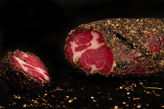 Las Dinas - Bondiola Pimienta (Precio x Kilo)