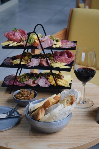 [QP2] Picada Quelhue para 2 personas